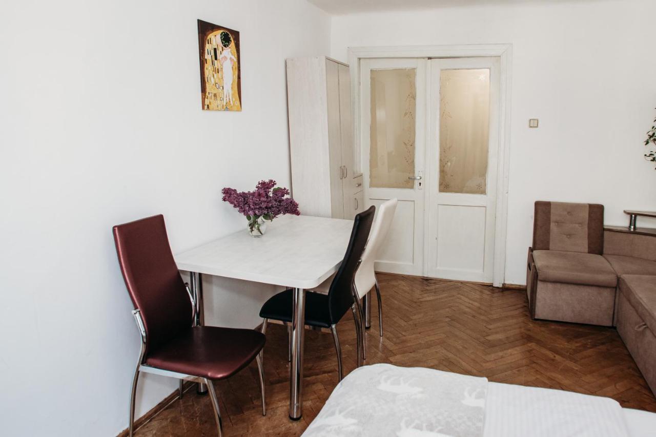 Апартаменти Для Великої Компанї В Центрі Міста Lvov Exteriér fotografie